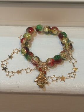 Christmas themed Red/Green Gold alloy Beaded Bracelet with Star and bell Charm